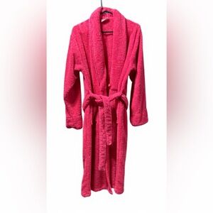 BATH & BODY WORKS PLUSH HOT PINK BELTED ROBE WITH POCKETS